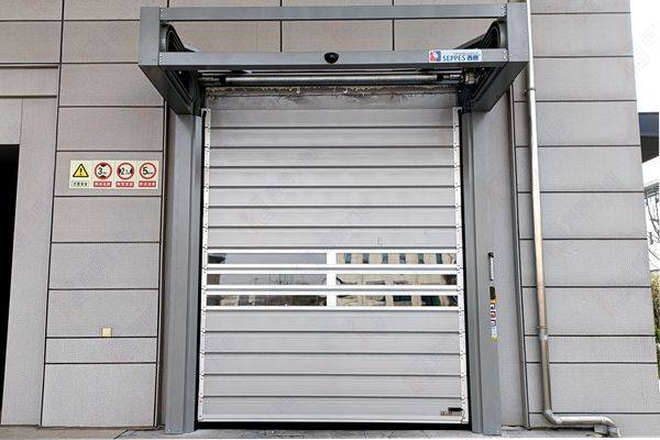 水泥廠適合用的快速卷簾門推薦插圖1 水泥廠適合用的快速卷簾門推薦插圖1
