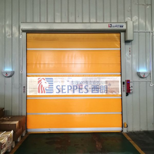 可口可樂安裝的快速卷簾門縮略圖